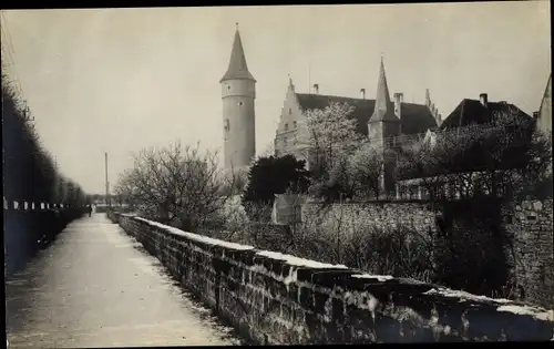 Foto Ak Ochsenfurt am Main Unterfranken, Straßenpartie, Mauer, Turm