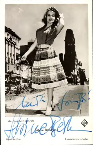 Ak Schauspielerin Sabine Bethmann, Portrait, Autogramm