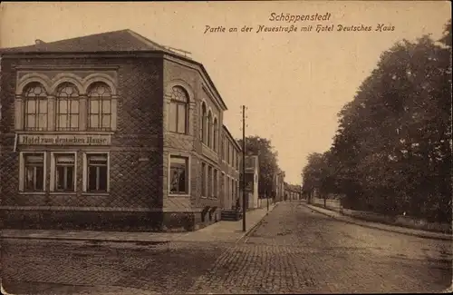 Ak Schöppenstedt in Niedersachsen, Partie an der Neuestraße mit Hotel Deutsches Haus