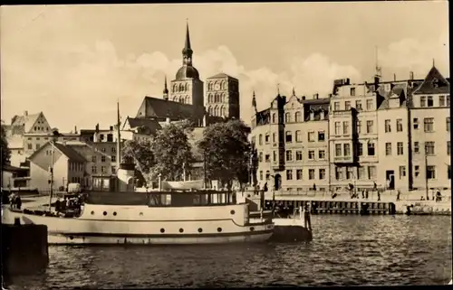 Ak Stralsund in Mecklenburg Vorpommern, Hafen, Nikolaikirche