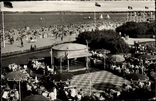 Ak Ostseebad Travemünde Lübeck, Casino-Garten, Strand, Segelboote