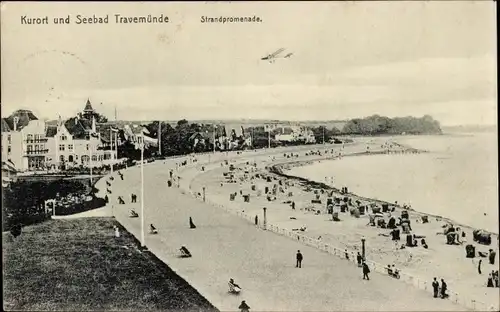 Ak Ostseebad Travemünde Lübeck, Strandpromenade, Flugzeug