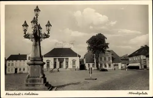 Ak Neustadt in Holstein, Marktplatz