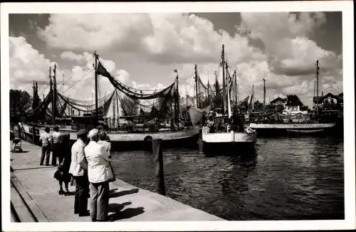 Ak Ostseebad Niendorf Timmendorfer Strand, Hafen, Fischerboote