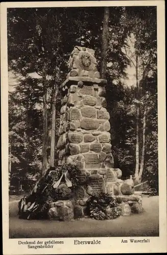 Ak Eberswalde, Denkmal der gefallenen Sangesbrüder, Am Wasserfall