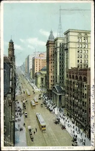 Ak Cleveland Ohio USA, Looking up Euclid Avenue, Straßenbahn