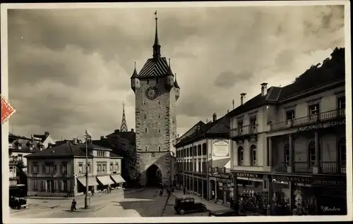 Ak Baden Baden am Schwarzwald, Platz, Geschäfte, Kaufhaus Schlossberg, Turm