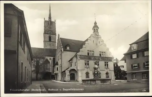 Ak Friedrichshafen am Bodensee, Rathaus, Zeppelinbrunnen