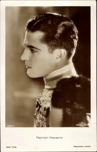 Ak Schauspieler Ramon Novarro, Portrait, Profilansicht, Ross Verlag 4130 2