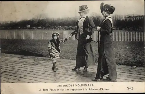 Ak Les Modes Nouvelles, Jupe Pantalon, Frauen in Hosenkleidern auf der Rennbahn, Reunion d'Auteuil
