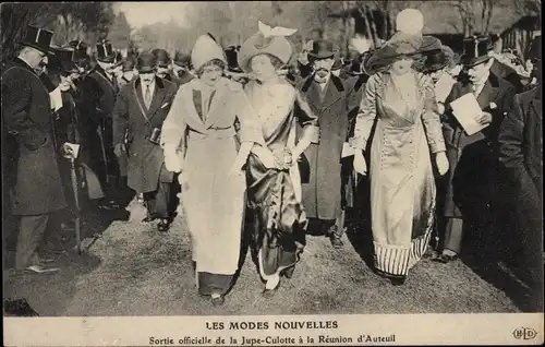 Ak Paris XVI, Les Modes Nouvelles, Sortie officielle de la Jupe Culotte a la Reunion d'Auteuil