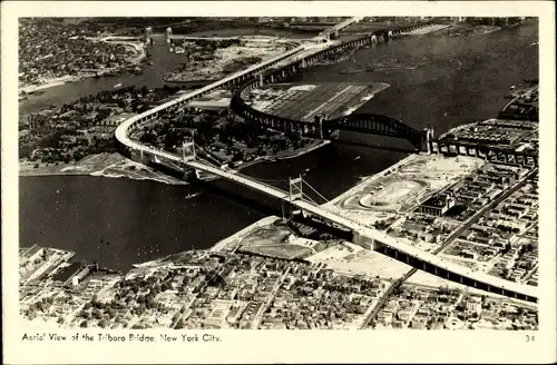 Ak New York City USA, Aerial View of Triboro Bridge, Fliegeraufnahme von der Stadt mit Brücke