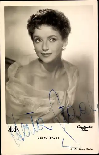 Ak Schauspielerin Herta Staal, Bezauberndes Fräulein, Portrait, Autogramm