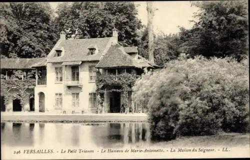 Ak Versailles Yvelines, Le Petit Trianon, Haus des Herrn, Weiler Marie Antoinette