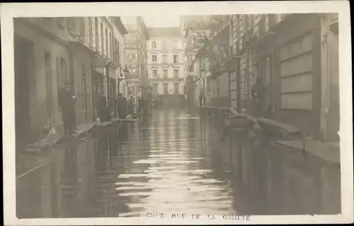 Ak Paris, Überschwemmung der Seine, Eine Straße