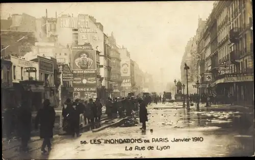 Ak Paris XII Reuilly, Rue de Lyon, Die Seine-Überschwemmung von 1910