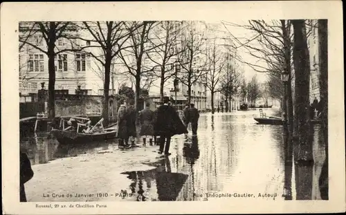 Postkarte Paris XVI Passy, Rue Théophile Gautier, Die Große Seine-Flut Januar 1910