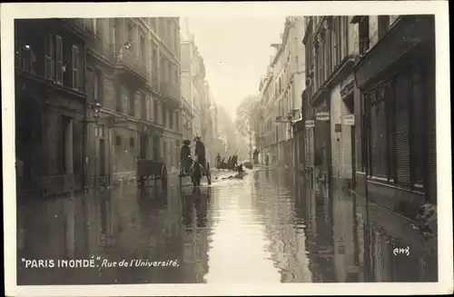 Ak Paris VII, Rue de l'Université, Paris überschwemmt, die große Seine-Flut im Januar 1910