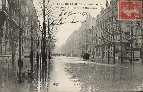 Ak Paris VIII, Boulevard Haussmann, Die große Seineflut, Januar 1910