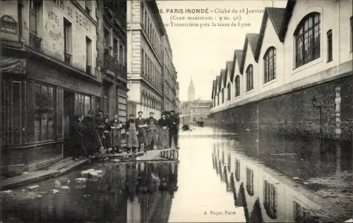 Ak Paris XII Reuilly, Rue Traversière, Gare de Lyon, Die Seine-Überschwemmung von 1910