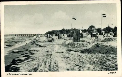 Ak Ostseebad Scharbeutz in Holstein, Strand, Strandkörbe, Fahnen