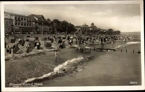 Ak Ostseebad Niendorf Timmendorfer Strand, Strandleben