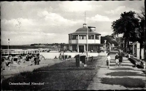 Ak Ostseebad Niendorf Timmendorfer Strand, Promenade, Pavillon, Strandkörbe