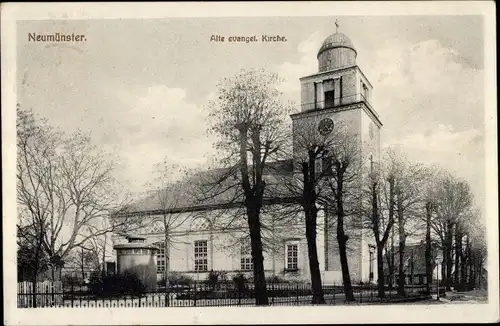 Ak Neumünster in Holstein, Alte evangelische Kirche