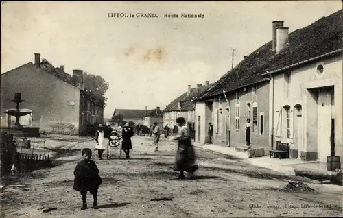 Ak Liffol le Grand Lothringen Vosges, Route Nationale