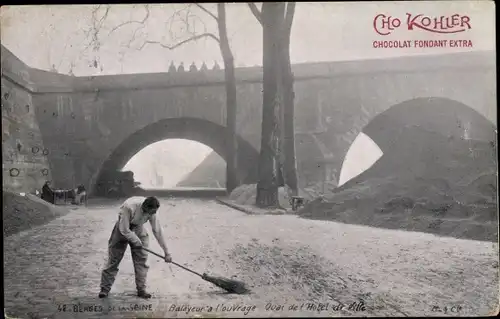 Ak Straßenreiniger, Besen, Brücke, Straßenpartie