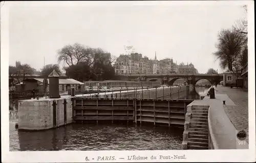 Ak Paris, Schleuse Pont-Neuf