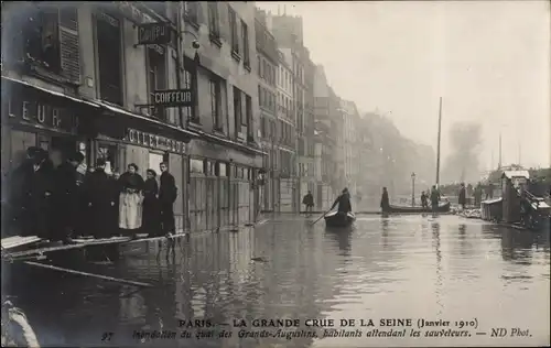 Ak Paris VI, Quai des Grands Augustins, Die große Seine-Flut Januar 1910