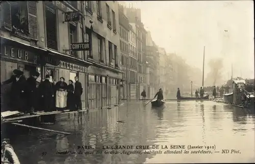 Postkarte Paris VI, Quai des Grands Augustins, Die große Seine-Flut Januar 1910