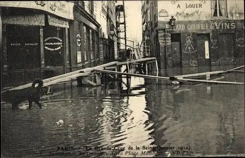 Ak Paris-V, Bezirk, Place Maubert, Die große Seineflut, Januar 1910