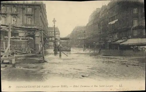 Ak Paris VIII, Rue Saint-Lazare, Hotel Terminus, Die große Seineflut, Januar 1910