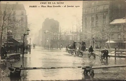 Postkarte Paris XV Vaugirard, Place Grenelle, Die Große Seine-Flut vom 28. Januar 1910