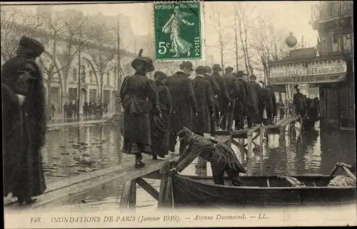 Ak Paris XII Reuilly, Avenue Daumesnil, Die Seine-Überschwemmung von 1910