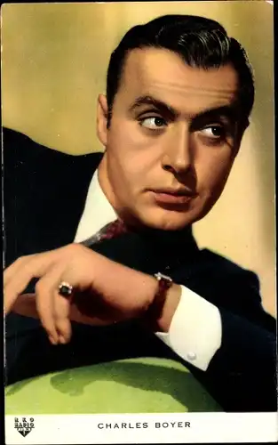 Ak Schauspieler Charles Boyer, Portrait, Armbanduhr
