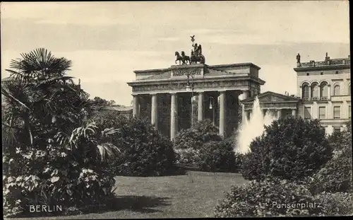 Ak Berlin Mitte, Pariser Platz, Brandenburger Tor