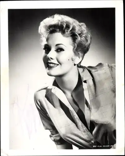 Ak Schauspielerin Kim Novak, Portrait, Autogramm