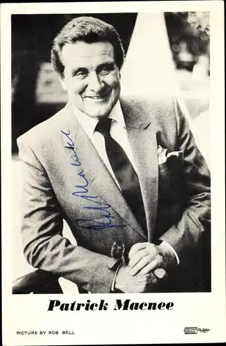 Ak Schauspieler Patrick Macnee, Portrait, Autogramm