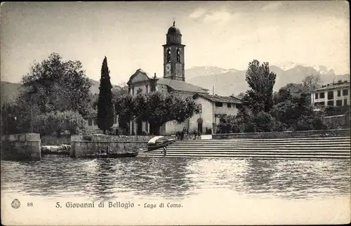 Ak S. Giovanni di Bellagio Lombardia, Lago di Como, Treppe, Kirche, Gebirge