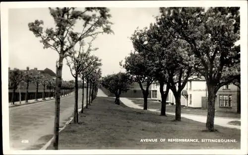 Ak Sittingbourne Südostengland, Avenue of Remembrance