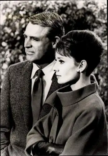 Foto Schauspieler Audrey Hepburn und Cary Grant, Charade, Filmszene, Pressefoto