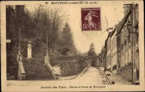 Postkarte Montfort l'Amaury Yvelines, Treppe von Tours, Statue der Anna von der Bretagne