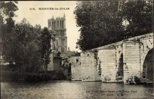 Ak Mantes la Jolie Yvelines, Die Türme von Notre-Dame, Die Alte Brücke