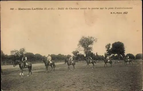 Ak Maisons Laffitte Yvelines, Pferdeparade vor dem Rennen auf der Trainingsstrecke