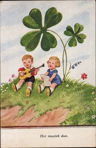 Künstler Ak Wills, John, Junge mit Gitarre und singendes Mädchen unter einem Kleeblatt