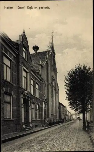 Ak Hattem Gelderland Niederlande, Geref. Kirche und Pfarrhaus