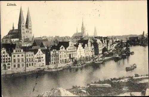 Ak Lübeck, Giebelhäuser an der Trave, Kirchen